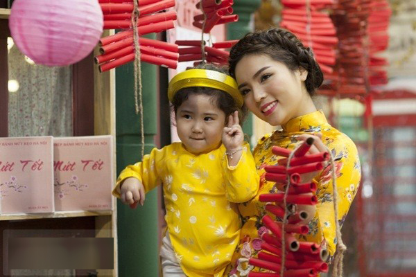 Ngoài thực hiện nghĩa vụ của một Hoa Hậu, Kỳ Duyên luôn cố gắng không bỏ lỡ chương trình học ở trường ĐH Ngoại Thương.